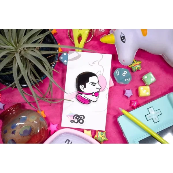 Crushworthy – Simply Gagged – Enamel Pin