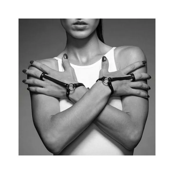 Fetish Clothing: Bijoux Indiscrets Maze Hand Bracelet Harness
