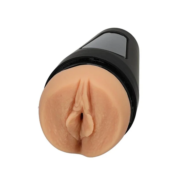 Main Squeeze Leana Lovings Ultraskyn Masturbator – Pussy – Vanilla