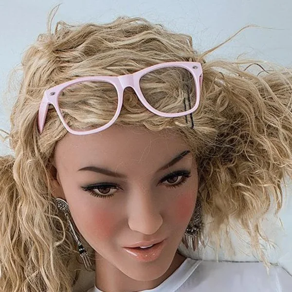 Neodoll Girlfriend Averi – Sex Doll Head – M16 Compatible – Tan