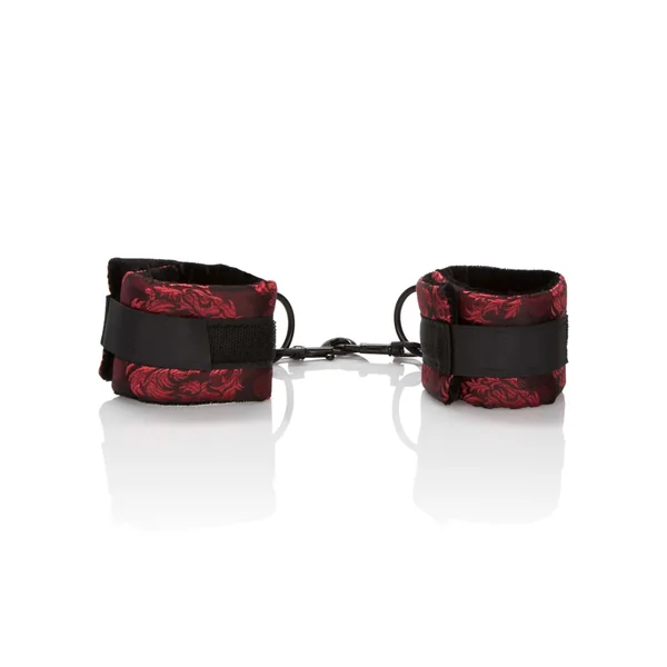 Scandal Universal Cuff Set – Red