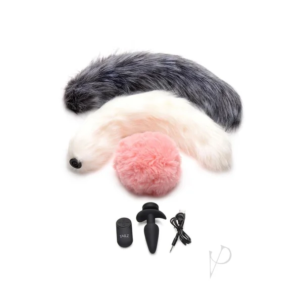 Snap-On Butt Plugs & 3 Tails Set