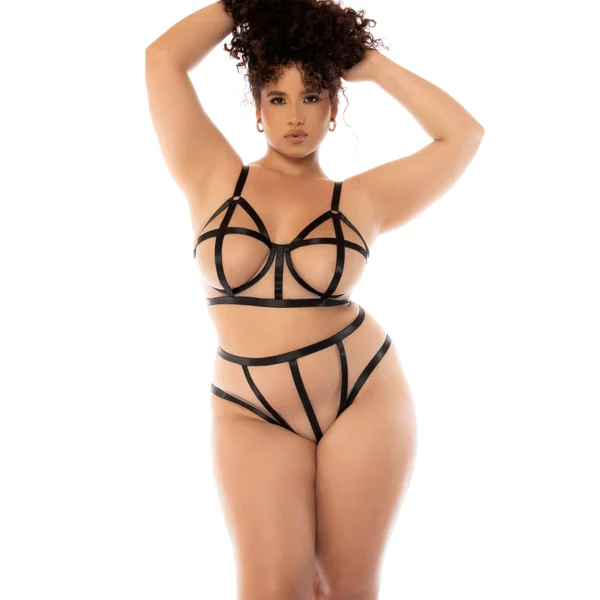 Three-Piece Mesh Set with Contrasting Trims